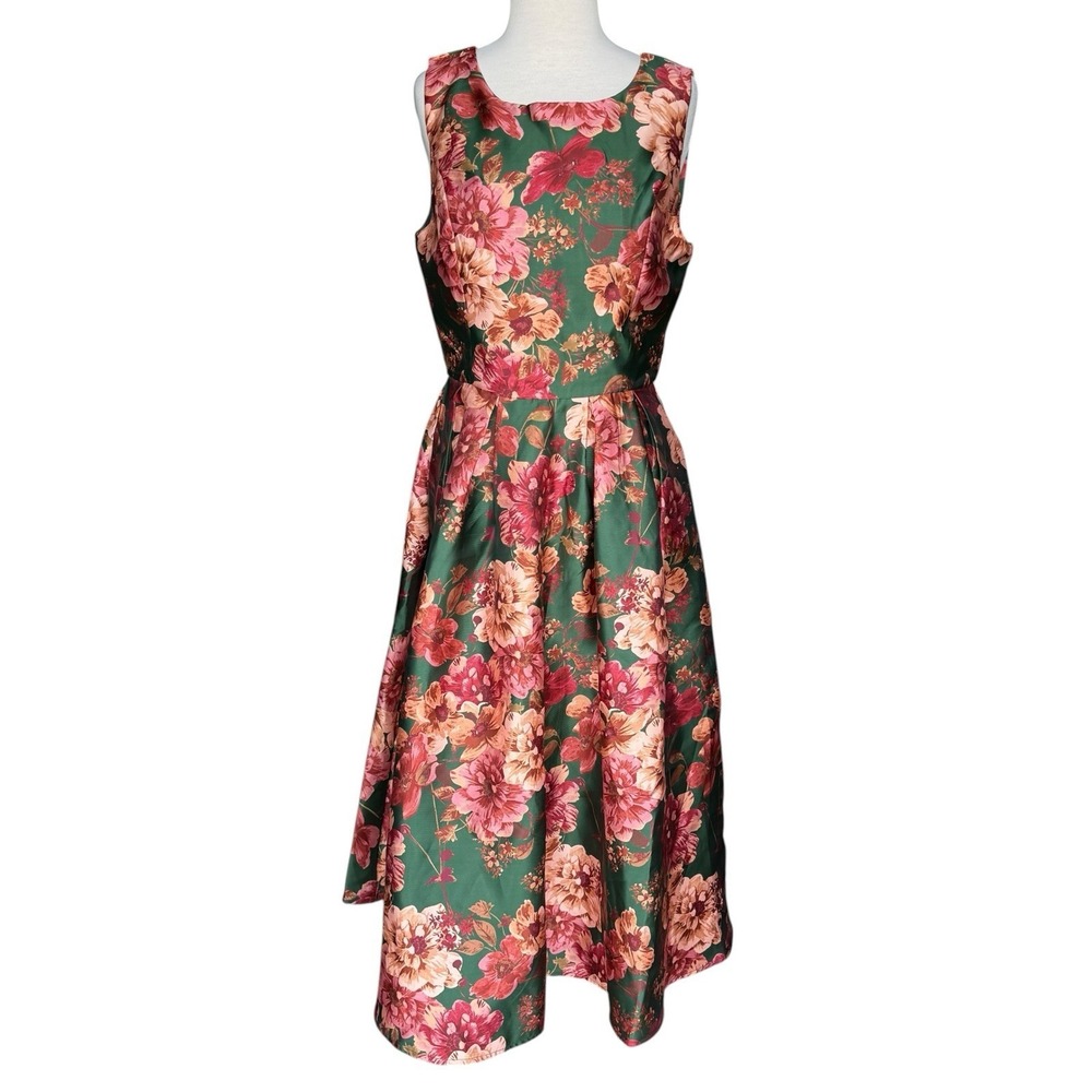 Flying Tomato Green Floral Fit& Flare Woven Jaquard Sleeveless Midi Dress Medium